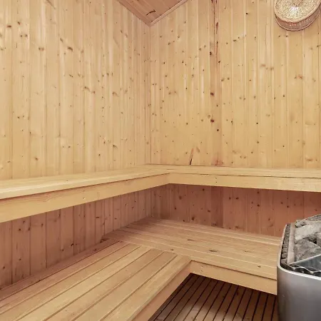 Prázdninový dům Holiday Xiii *